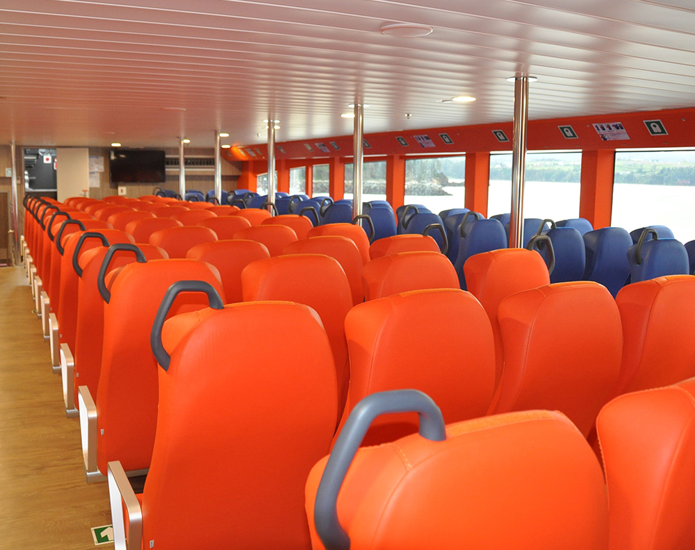 marine-passenger-seat
