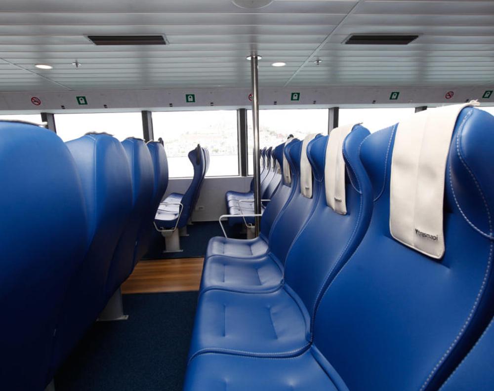 marine-passenger-seat