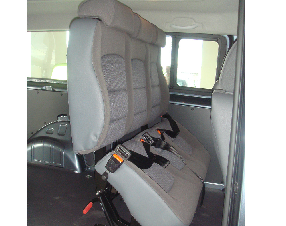 folding-upwards-bench-seat 4